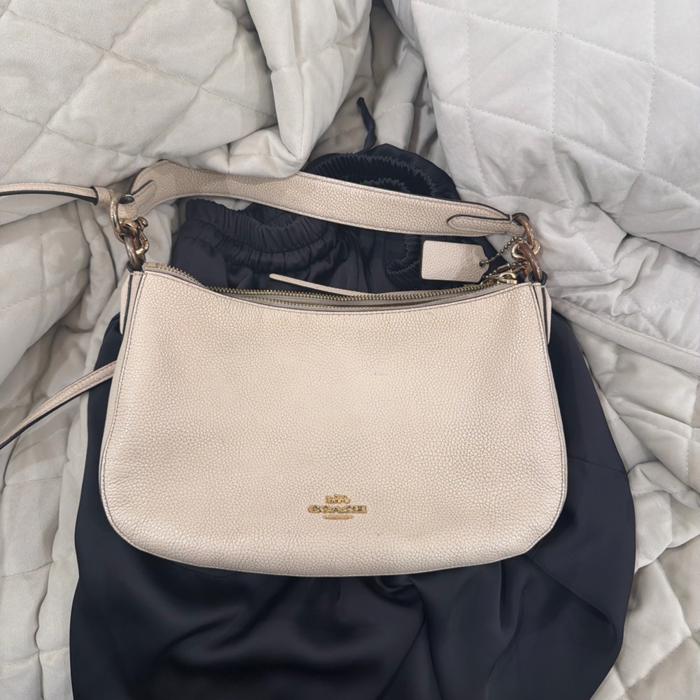 Coach Beige Leather Shoulder Bag